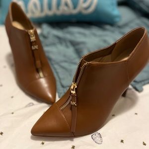 Chic Michael Kors Booties 8.5
